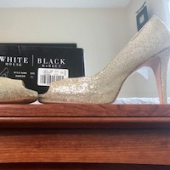 Gold Metallic Peep Toe Heels. Size 11 - Picture 3 of 4